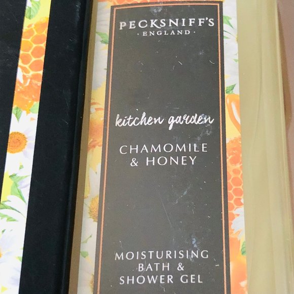 PECKSNIFFS Gift Box Set Shower & Bath, Hand & Body NIB - Picture 4 of 7